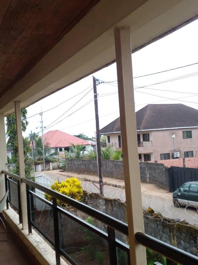 Zunox Guest House Freetown Exterior foto