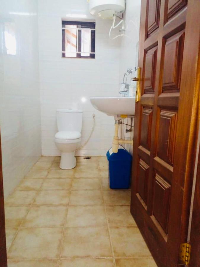 Zunox Guest House Freetown Exterior foto
