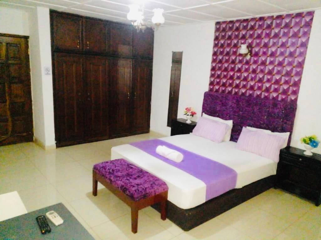 Zunox Guest House Freetown Exterior foto
