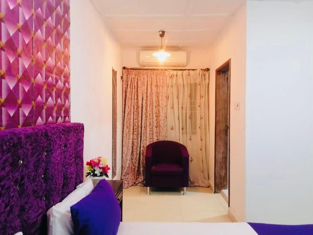 Zunox Guest House Freetown Exterior foto