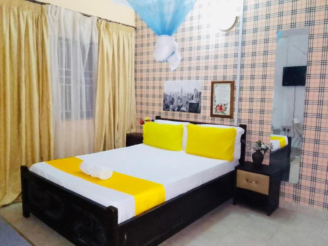 Zunox Guest House Freetown Exterior foto
