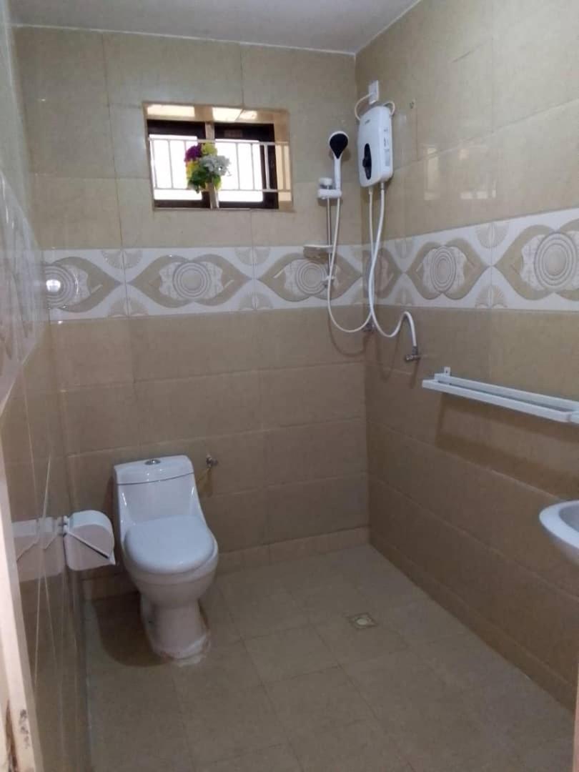 Zunox Guest House Freetown Exterior foto