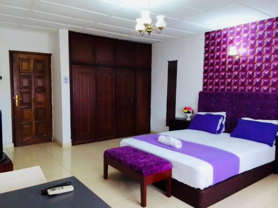 Zunox Guest House Freetown Exterior foto