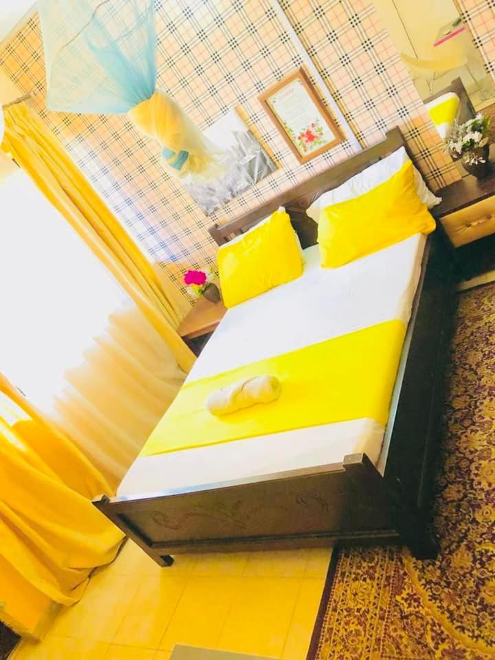 Zunox Guest House Freetown Exterior foto