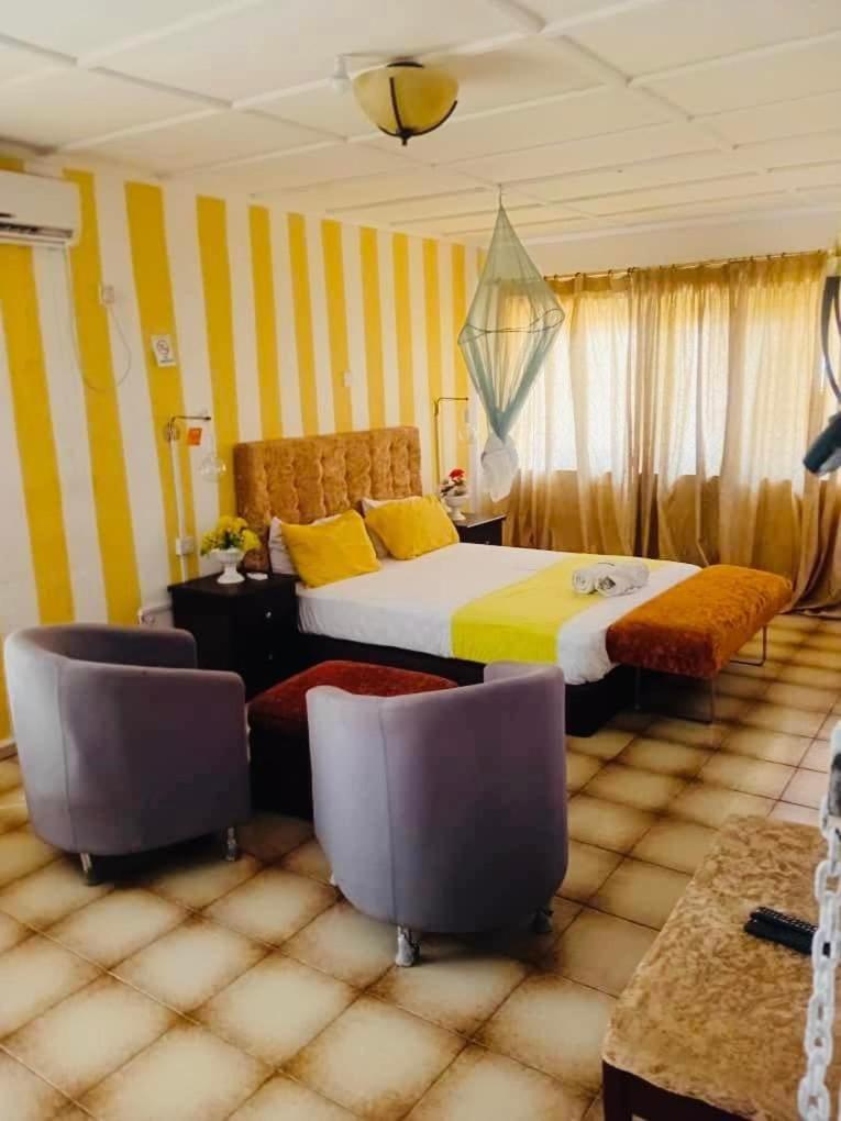 Zunox Guest House Freetown Exterior foto